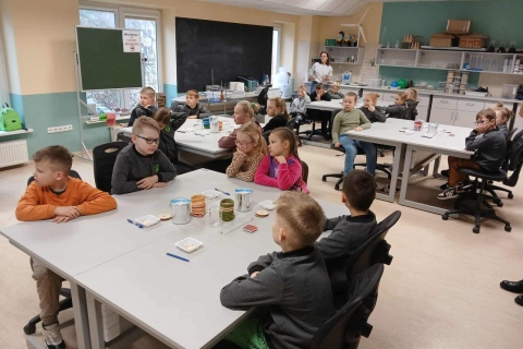 9b5e2046-4fa8-467b-afa8-078f8f4ab00a