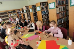 Antrokų išvyka į Gruzdžių miestelio biblioteką 2022