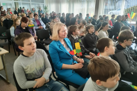 d0d1ad36-d188-4b56-898c-297a103f1e89