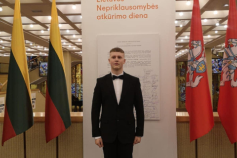 4e35ac20-f7dc-4f60-908c-324e1d722fae