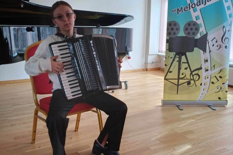 863f7d2b-dae5-4e20-9e9d-fff41000eaeb