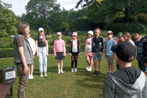 a4115d8c-2d84-456b-bd6f-5ef476d2fb6a