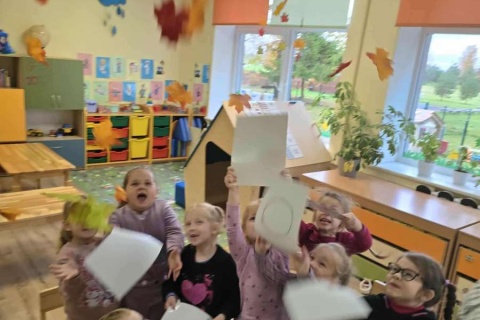 9520ece0-614f-44df-972c-1a8a548e58fe