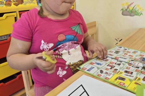 eaf5a349-b24d-4871-8921-7de8c0c04b7a