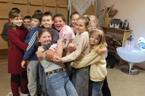 63d7db08-e2cd-4671-98b0-0285ff2b18bf