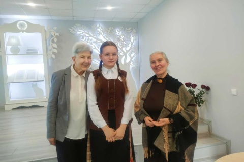 7d2bc174-1dcd-44f1-bc7f-91fbaa9e66f2