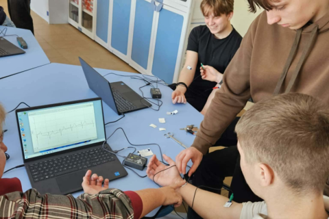 49f210a1-2af8-4631-a3e6-d4db585ec7c3