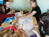 8 klasės mokiniai geografijos vadovėlio tiesas tikrina patys