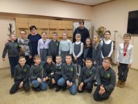 Antrokų ir trečiokų išvyka į Gruzdžių A. Griciaus biblioteką